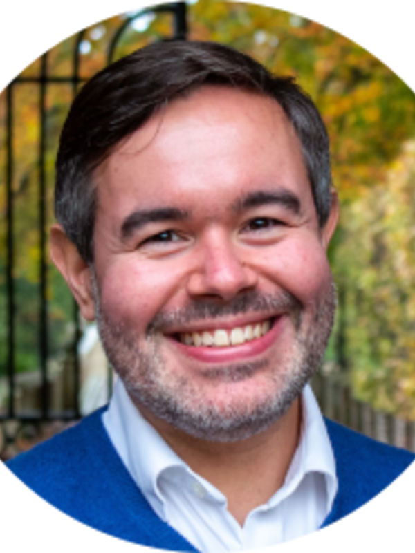 Dr André Cabrera Serrenho